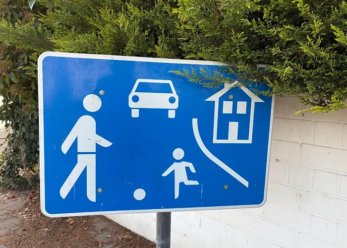 Haus Adomeit 巴特诺因阿尔-阿尔韦勒